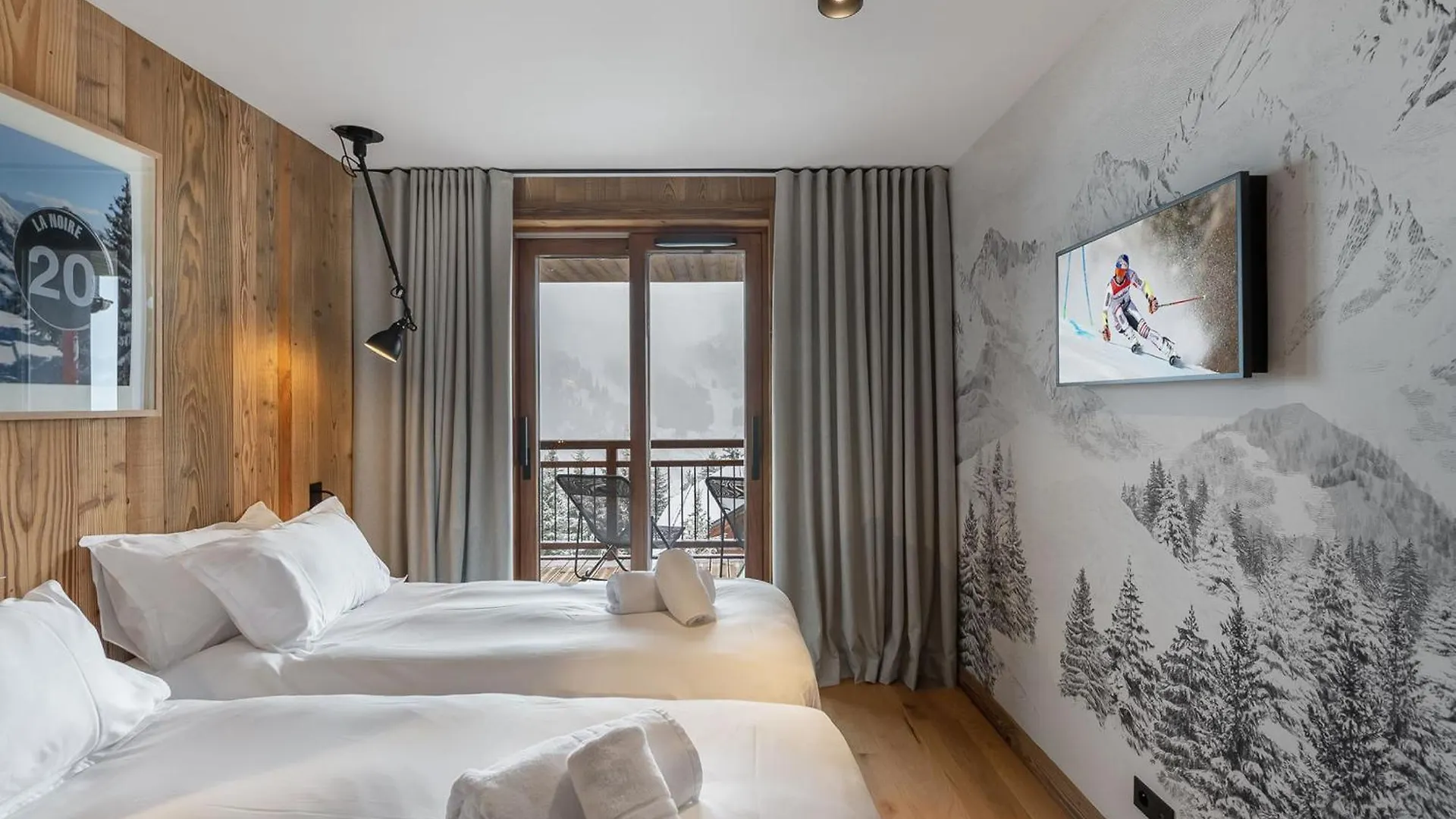 Appartement Neuf, Sauna, Cheminee, Acces Pistes, Parking Couvert, Balcon Ensoleille. - Fr-1-565-92 Les Allues アパート